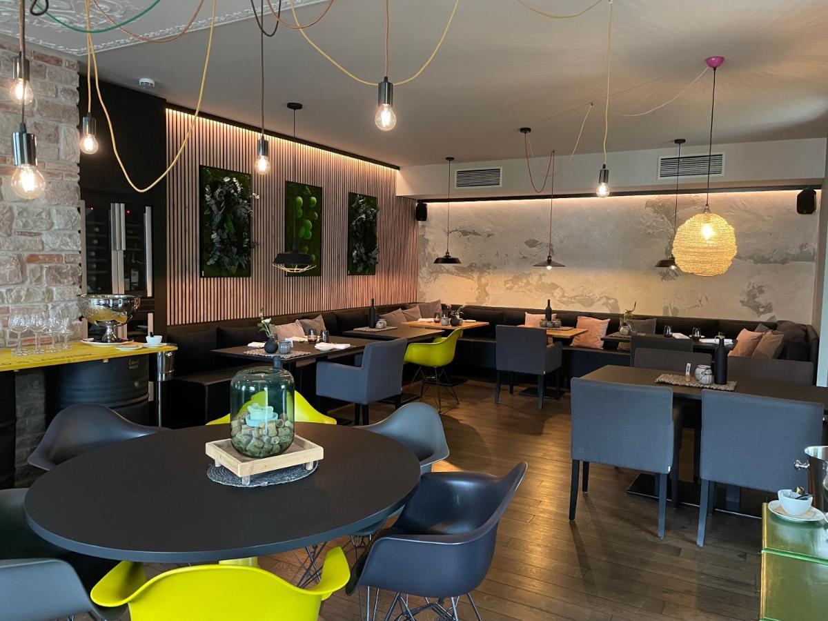 Landwerk Hotel-Restaurant Wallerfangen Esterno foto